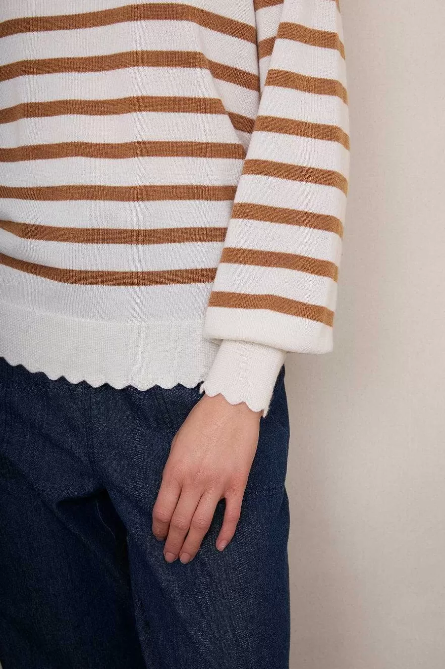 WYSE London Knitwear-Fleurine Scallop Jumper - Ivory/Caramel Stripe