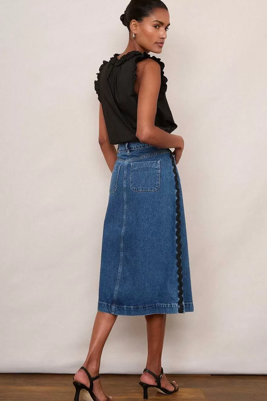 WYSE London Denim-Rylee Ric Rac Skirt - Light Wash